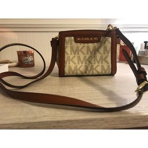Michael Kors Crossbody